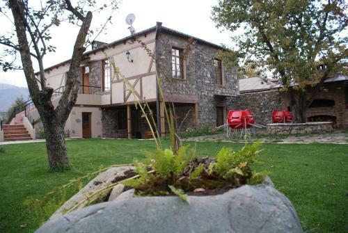 Takht House