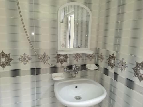 Hostal Family Guest House