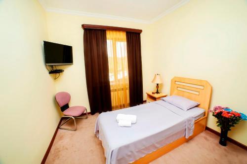 Amrots Hotel