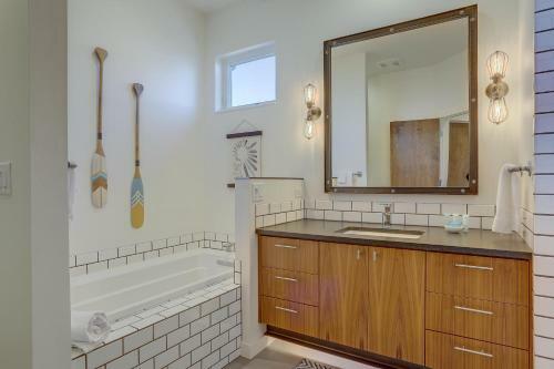 Portland Pearl-ac-by Dt-3br/2.5b