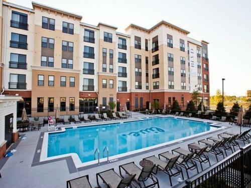 Loudoun Station Apartments