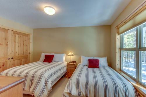 Black Butte Manor Bordering Forest