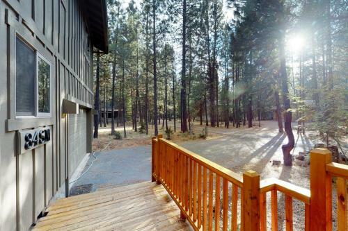 Black Butte Ranch: South Meadow Home Eighty-four