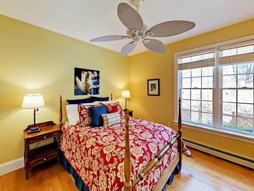 7 Apple Hill Lane Home