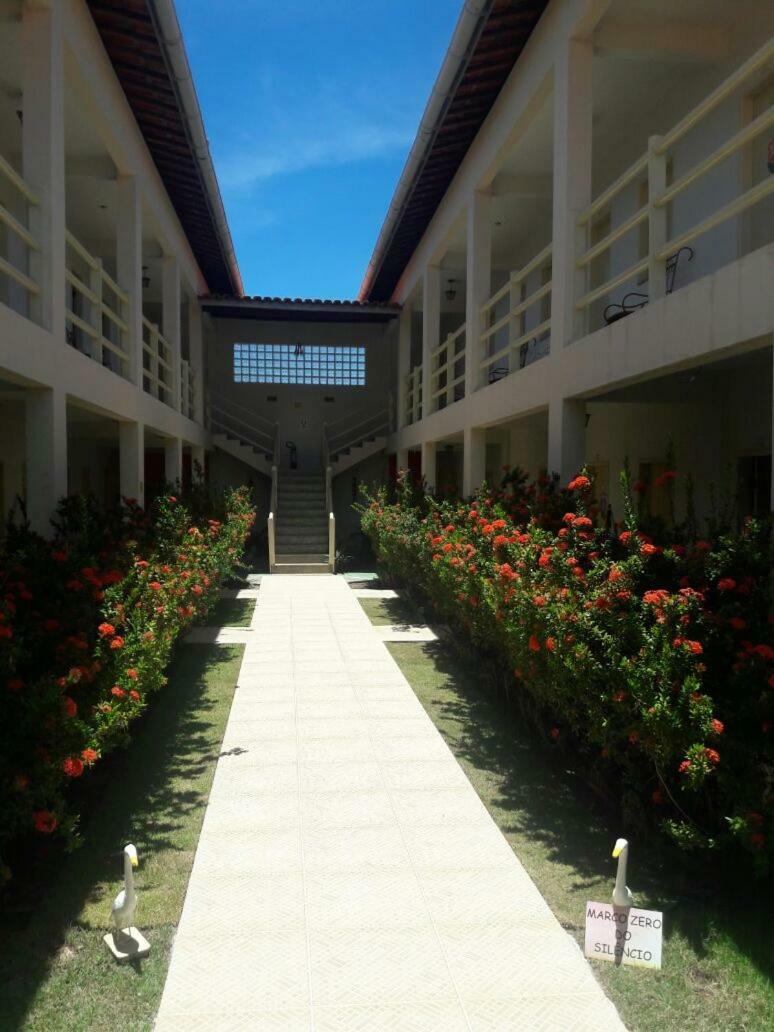 Hotel Pousada Planeta Guarajuba