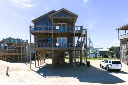 Outer Banks Motel-cape And Tower Cottages