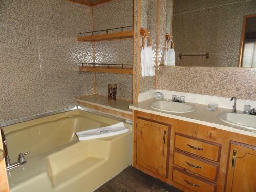Hostal Grand View Guest House