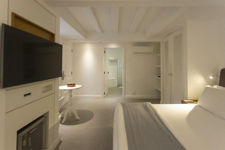 Hostal Felissimo Exclusive Hotel