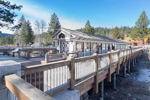 Kokopelli Condo At St. Francis Lakeside