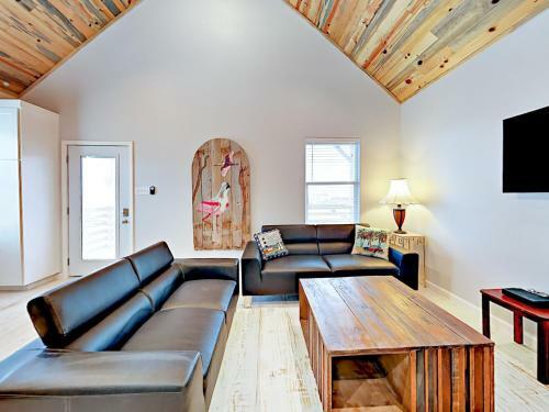 121 Laguna Village Dr Home