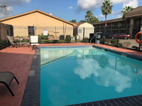 Hotel Days Inn By Wyndham Lake Charles