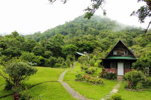 Lodge Jilguero Cabins & Tours