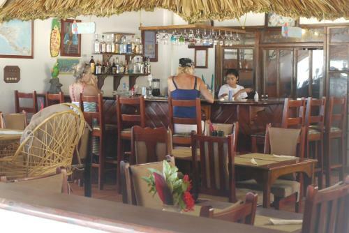 Lodge Green Parrot Beach Houses And Resort
