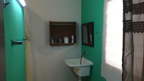 Hostal Hacienda Tropical Guest House