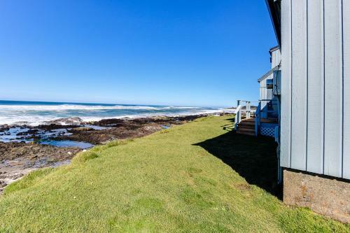 Sea Rock Retreat