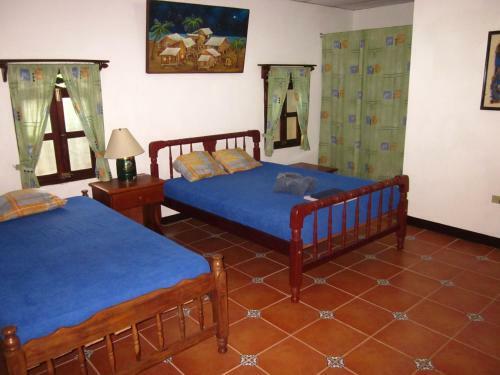 Hostal Charly�s Guest House