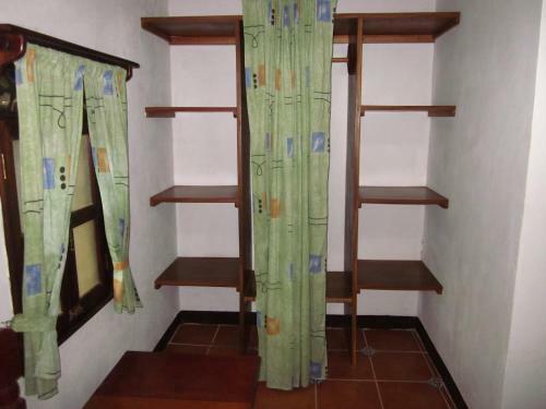 Hostal Charly�s Guest House