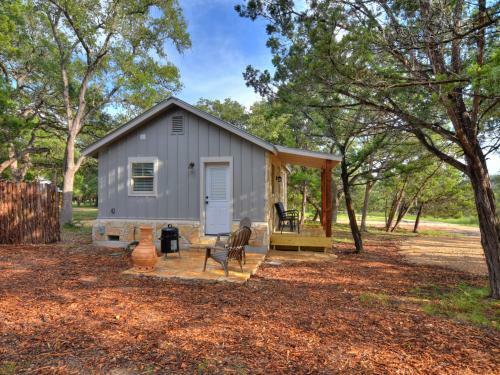 Cabins At Flite Acres- Morning Dove