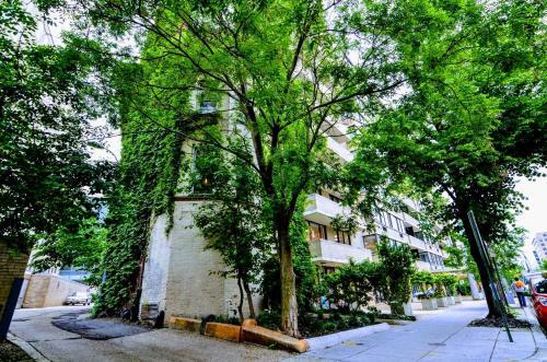 1331 Northwest Apartment #1065 Apts