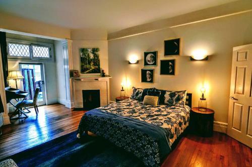 1331 Northwest Apartment #1065 Apts