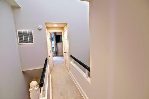 Apartamento Massive Foggy Bottom Townhouse #1084