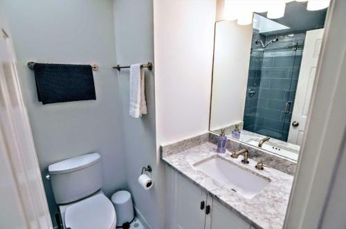 Apartamento Massive Foggy Bottom Townhouse #1084