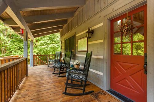 113 Mountain Cove Road House