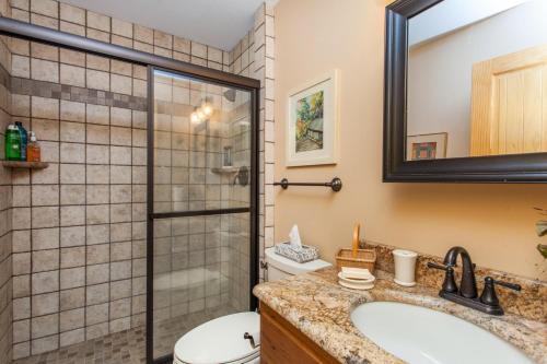 113 Mountain Cove Road House