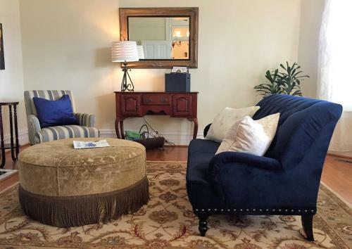 Oak Hill On Love Lane Bed And Breakfast Inn