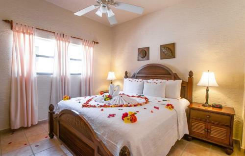 Hotel Clarion Suites Roatan At Pineapple Villas