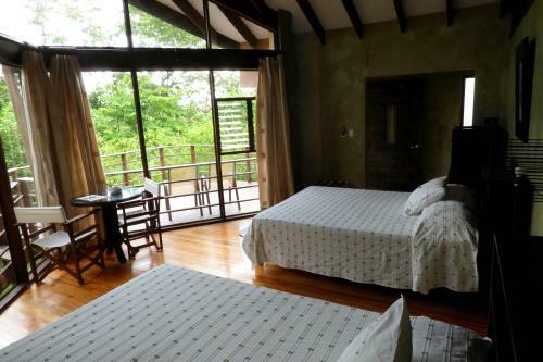 Tenorio Lodge