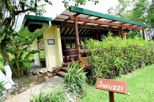 Tenorio Lodge