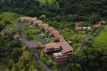 Hotel Arenal Kioro Suites & Spa