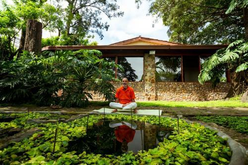 Hostal Casa De Piedra Escaz�