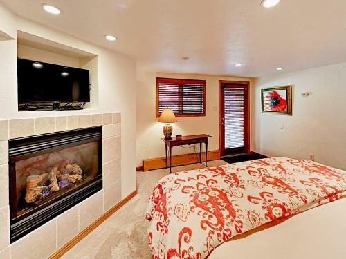 Apartamento 3073 Bellflower Drive Condo Unit 2