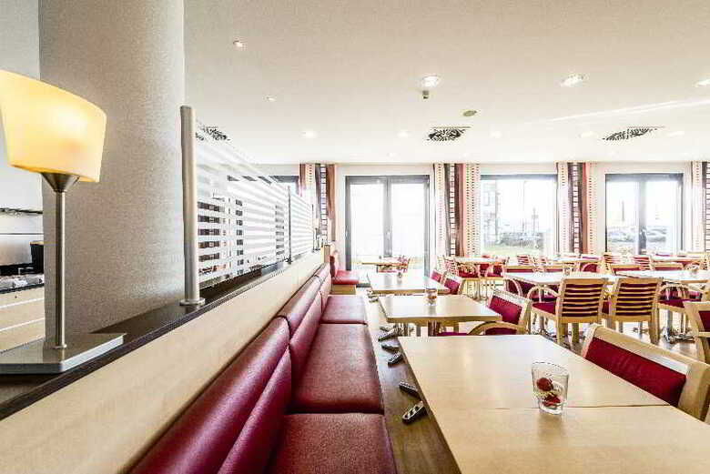 Hotel Holiday Inn Express M�nchen-messe