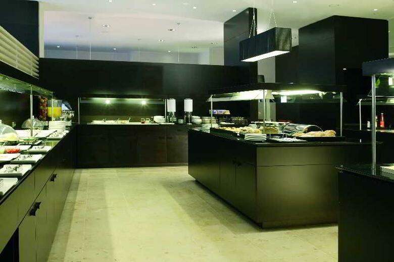Hotel NH Stuttgart Airport