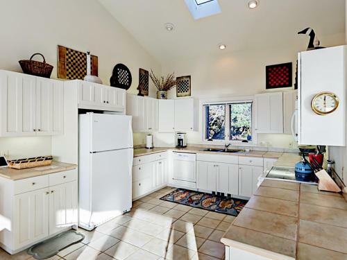 3012 Nw Oceania Dr Home