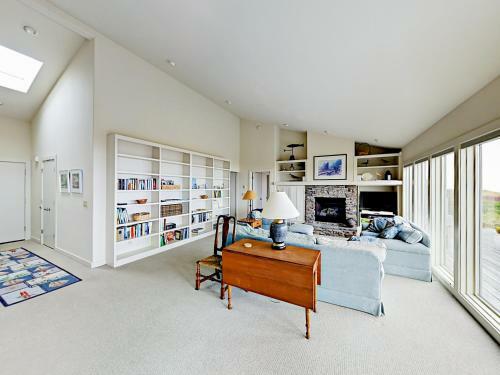 3012 Nw Oceania Dr Home