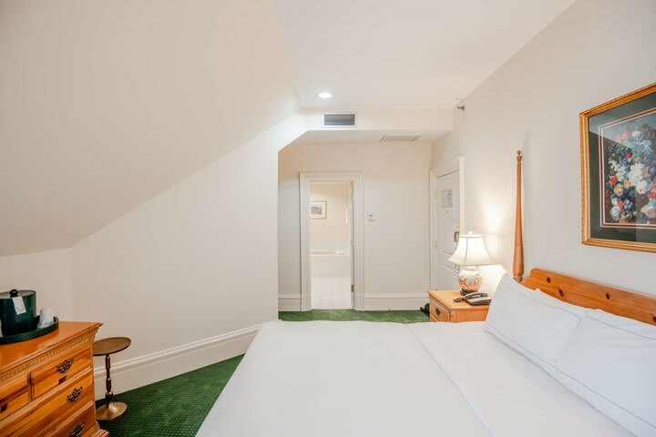 Hotel Founders Inn And Spa