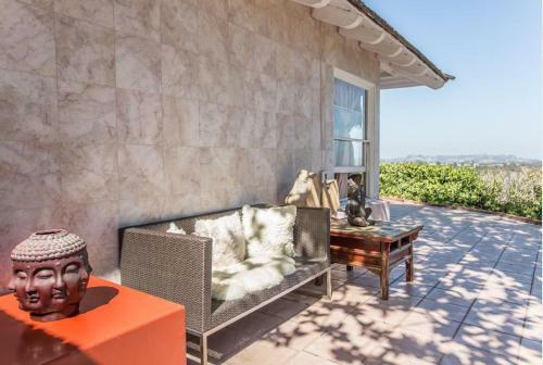 Three Bedroom Villa In Bel Air