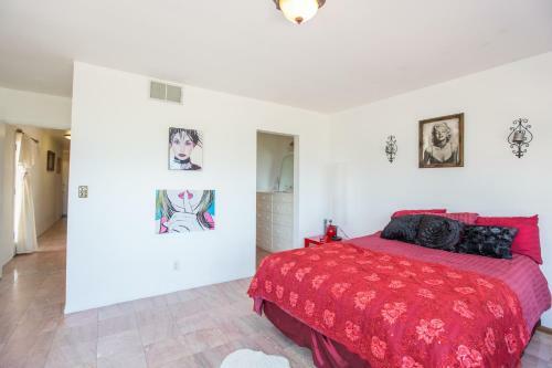 Three Bedroom Villa In Bel Air