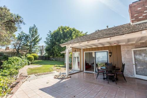 Three Bedroom Villa In Bel Air