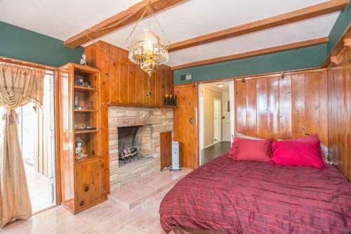 Three Bedroom Villa In Bel Air