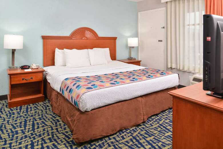 Hotel Best Western Plus Holiday Sands Inn & Suites