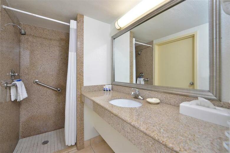 Hotel Best Western Plus Holiday Sands Inn & Suites