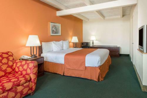Hotel Days Inn Saint Louis North