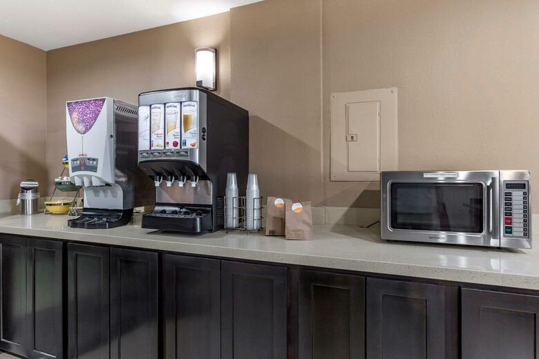 Hotel Quality Inn And Suites Surprise