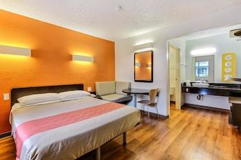 Motel 6 Monterey - Marina