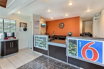 Motel 6 Monterey - Marina